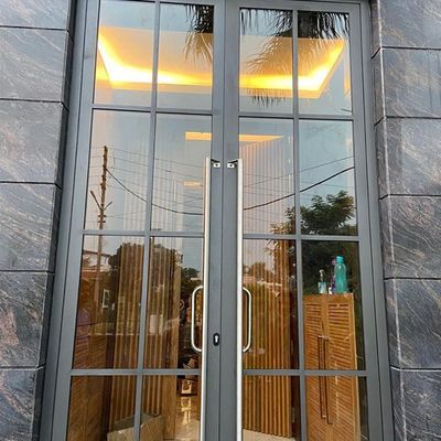 Barra de peixe georgiana Boca de peixe 8 * 18 Alumínio Spacer Bar Porta de vidro Bar decorativo para versátil